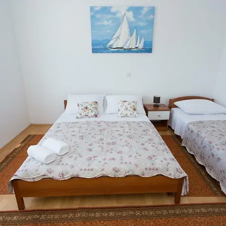 Apartment Apartman Paula 1 *