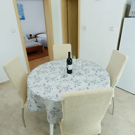 Apartman Paula 1 Apartment Vinisce